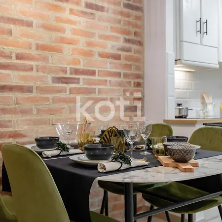 Koti - Colina Park *