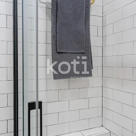 Koti - Colina Park *