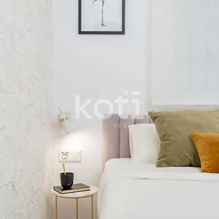 Apartment Koti - Colina Park